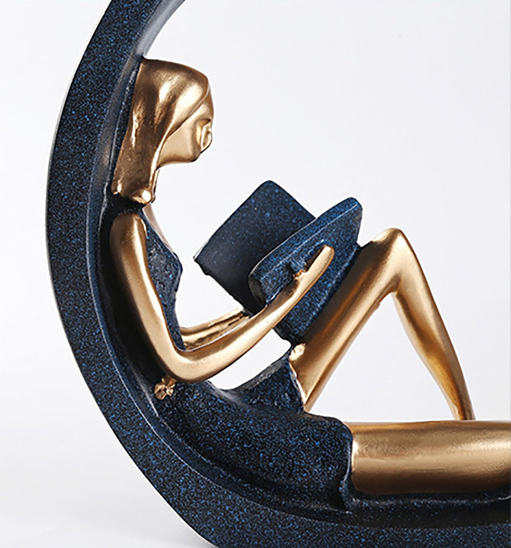 Elevated Expression Sculpture – Artistic Depth For Modern Spaces 3