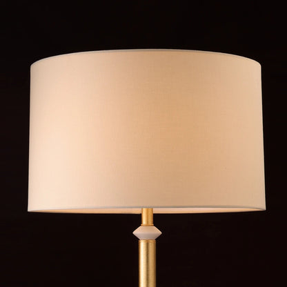 Floor lamp with slim metal stand
