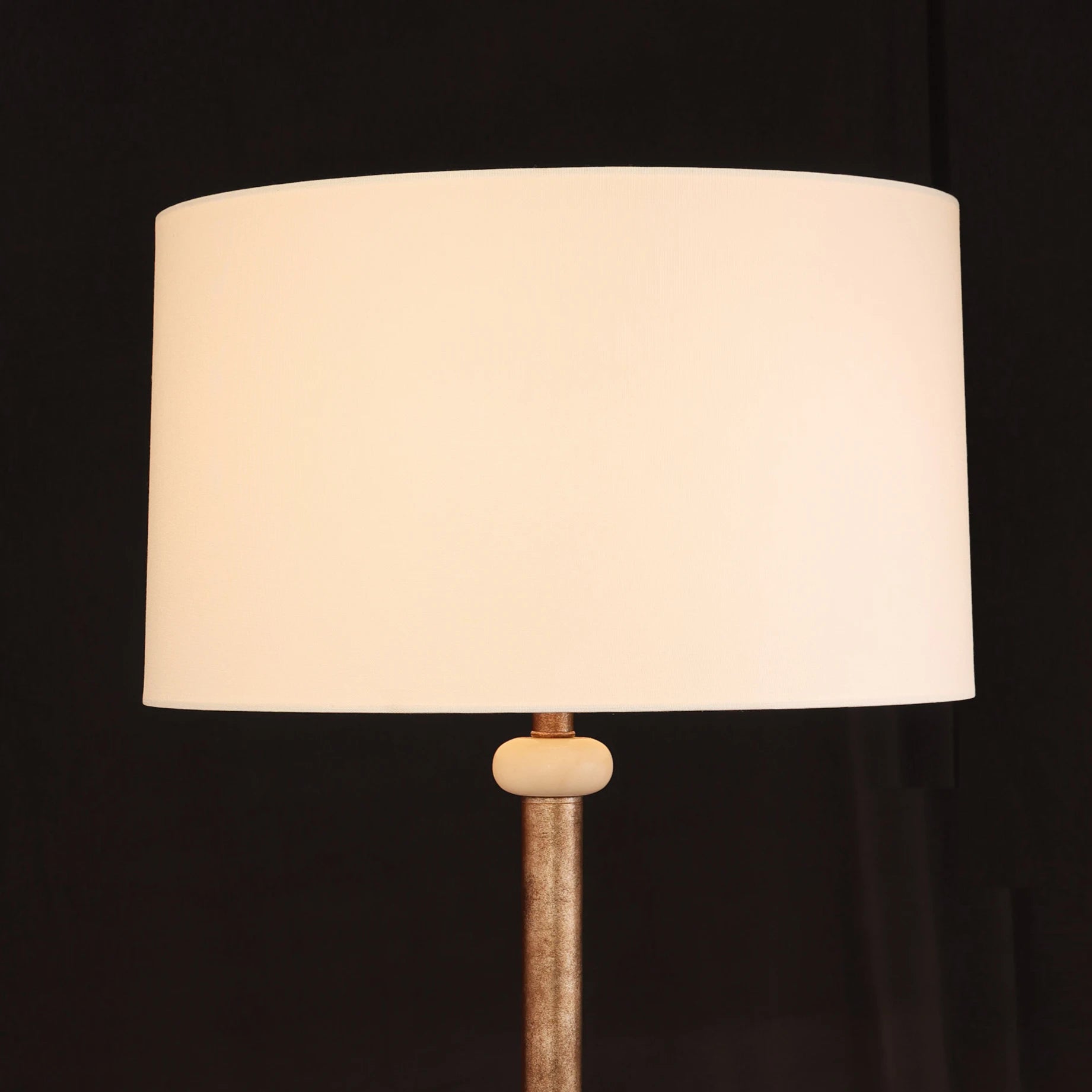 Floor lamp with slim stand