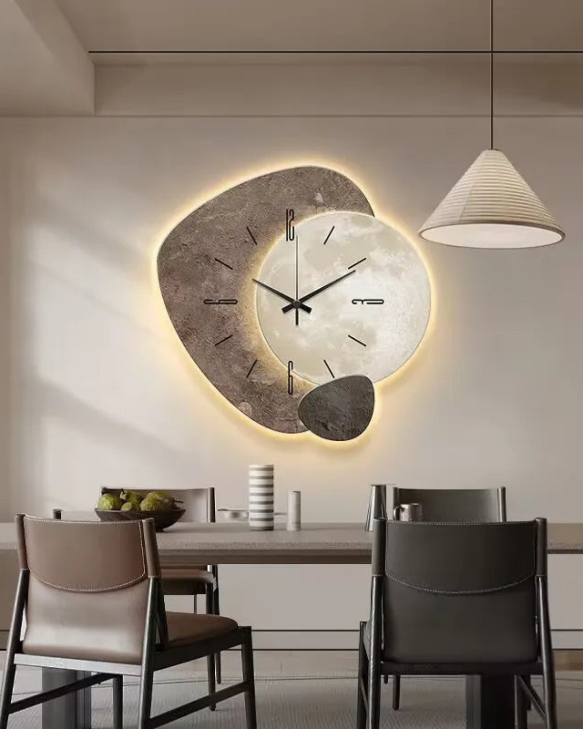 Lune Aura Modern Wall Clock – Elegant Moon Motif for Stylish Interiors 5
