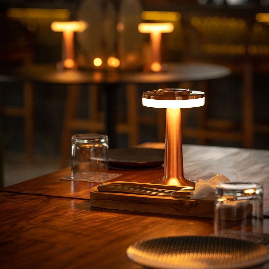 **Retro Bar Table Lamp** – Elegant Illumination for Any Space 1