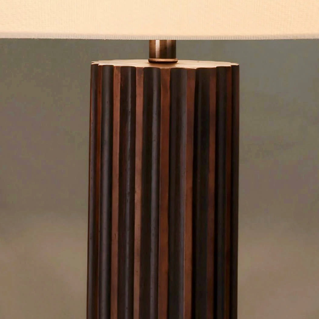 Ribbed wooden table lamp