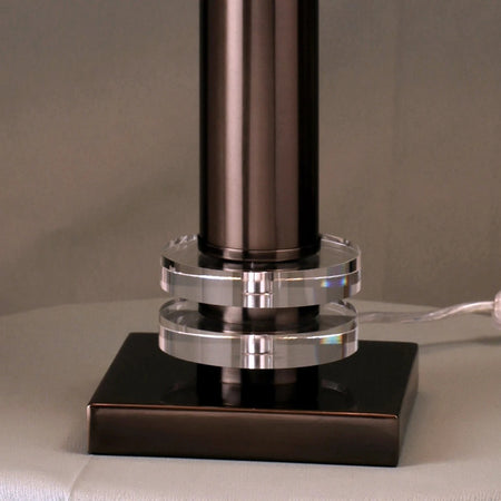 Table lamp with cylindrical base