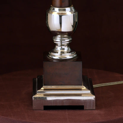 Table lamp with wooden accent