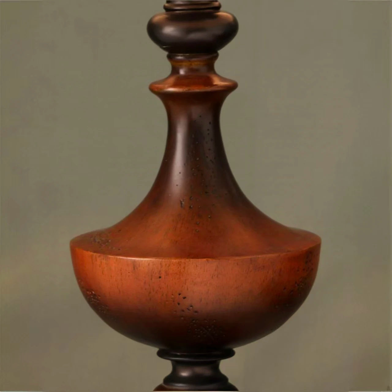 Table lamp with wooden base