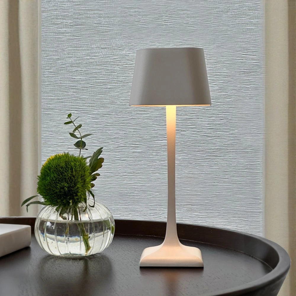 <strong>Eleganza™ Table Lamp</strong> – Stylish Illumination for Any Space 1