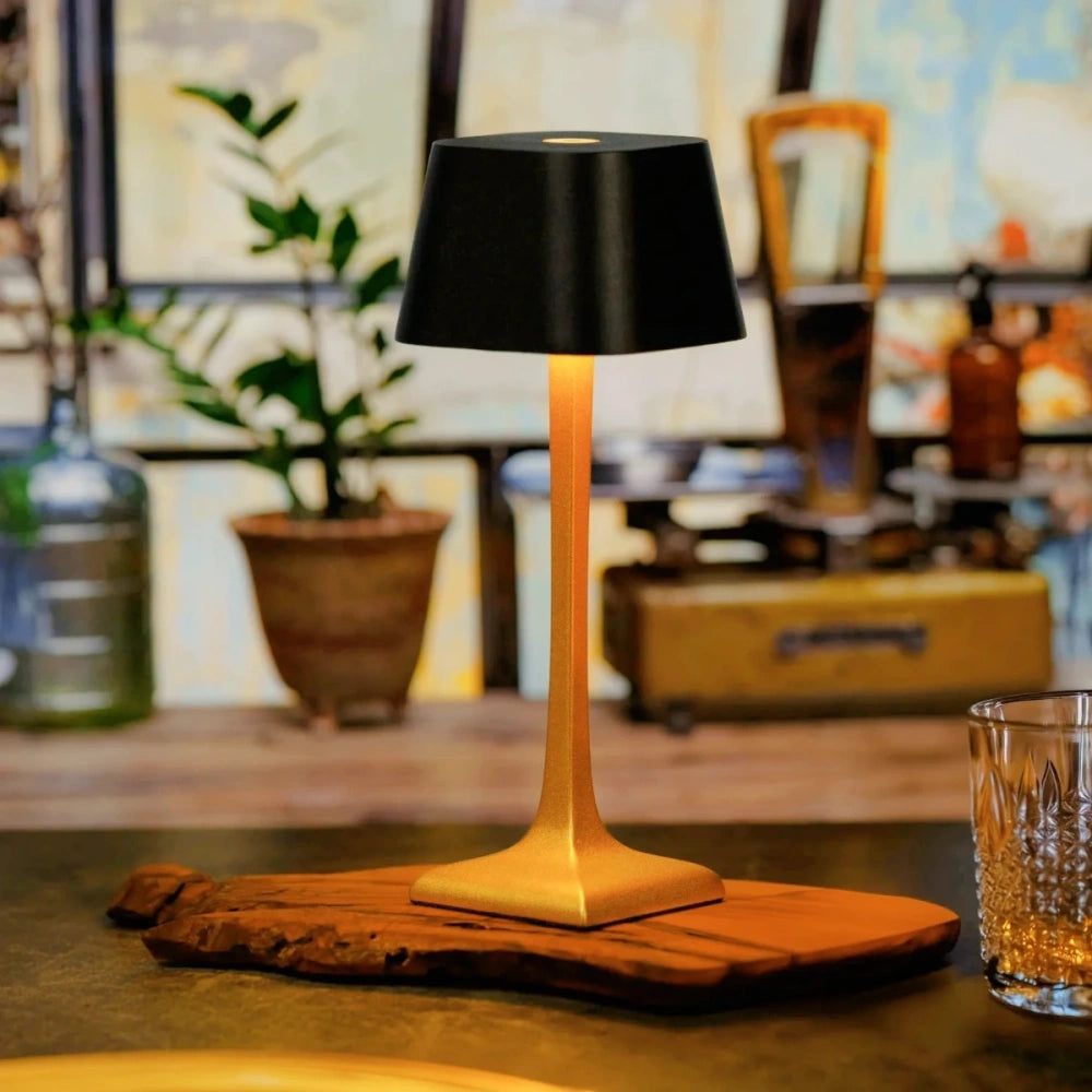 <strong>Eleganza™ Table Lamp</strong> – Stylish Illumination for Any Space 4